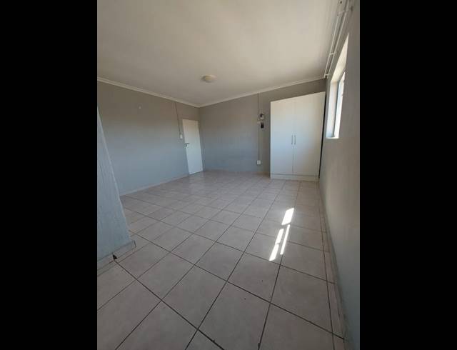 0 BEDROOM PROPERTY TO RENT IN GOODWOOD CENTRAL